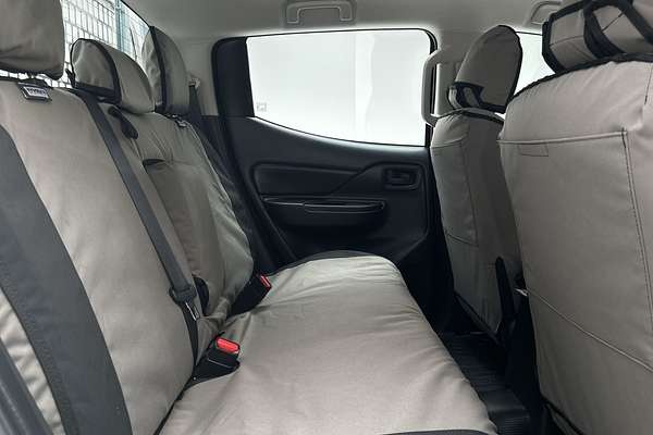 2024 Mitsubishi Triton GLX MR 4X4 thumb-10