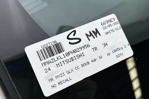 2024 Mitsubishi Triton GLX MR 4X4 thumb-22