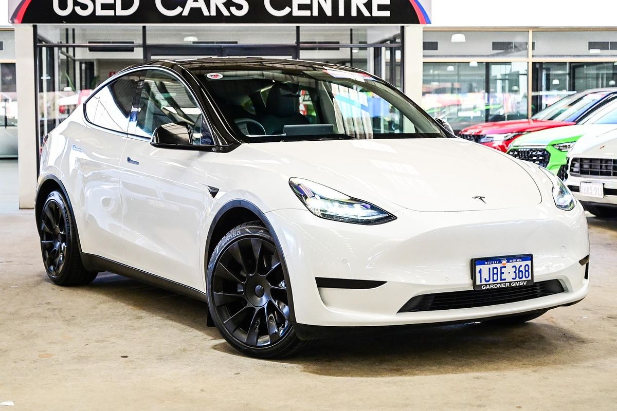 2022 Tesla Model Y Rear-Wheel Drive