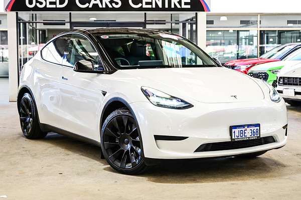 2022 Tesla Model Y Rear-Wheel Drive