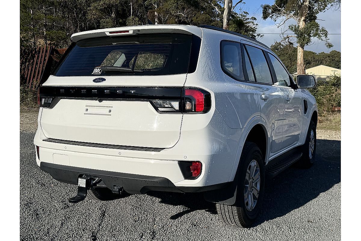 2025 Ford Everest Ambiente 2.0L