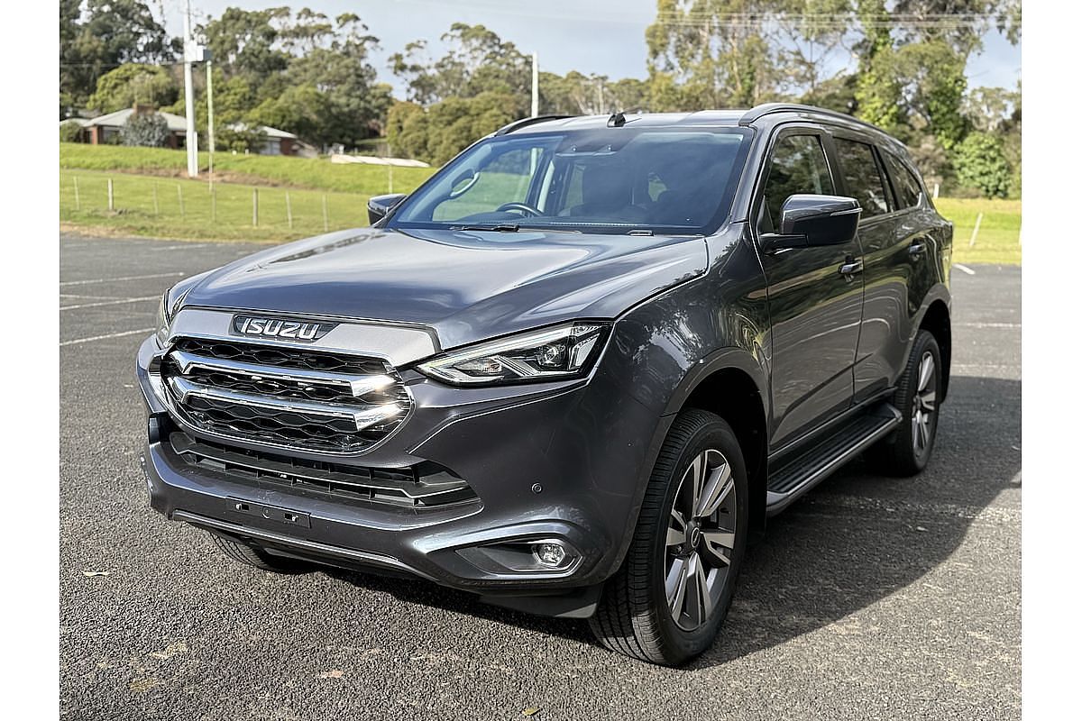 2023 Isuzu MU-X LS-T