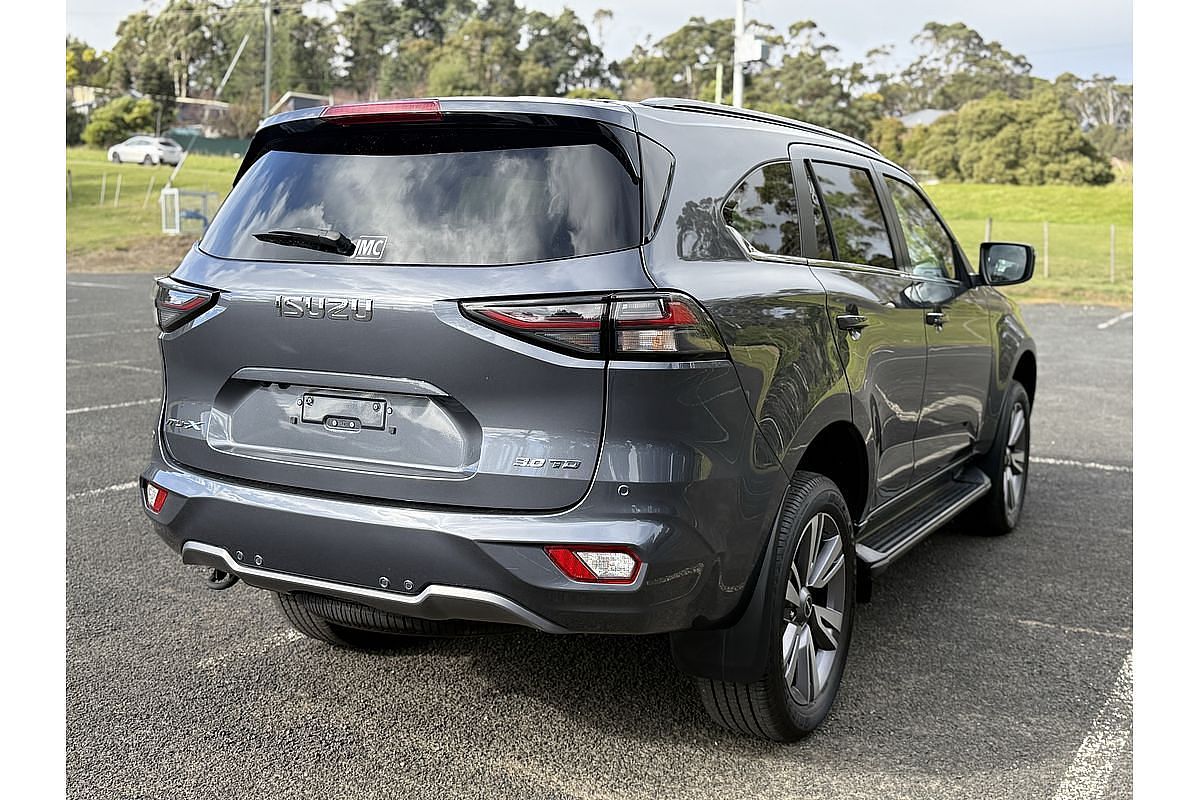 2023 Isuzu MU-X LS-T