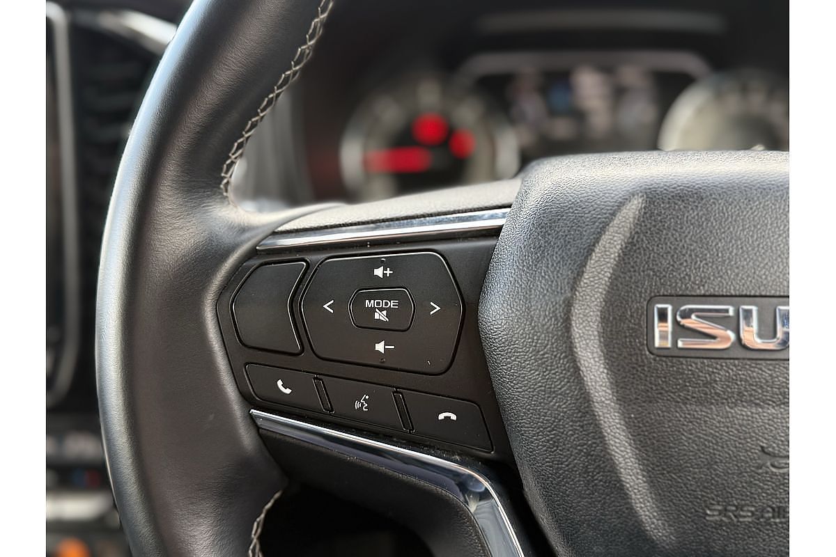 2023 Isuzu MU-X LS-T