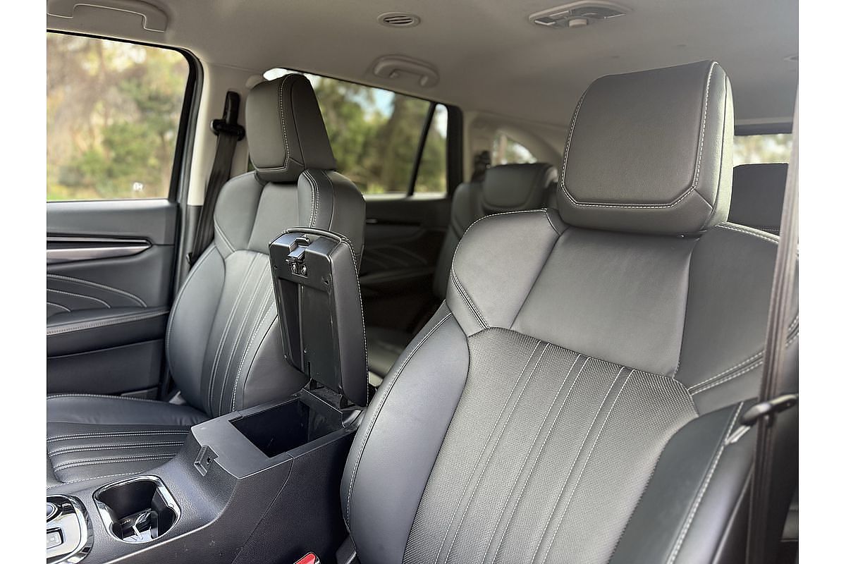 2023 Isuzu MU-X LS-T