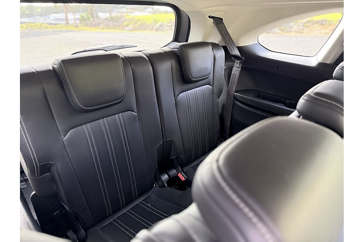 2023 Isuzu MU-X LS-T