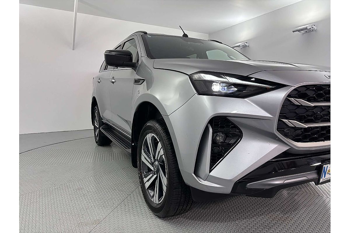 2025 Isuzu MU-X LS-T