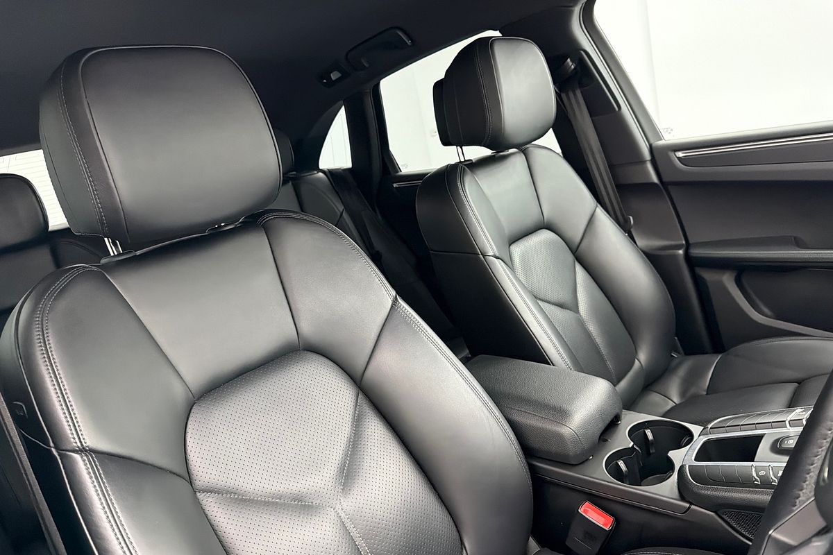 2018 Porsche Macan 95B