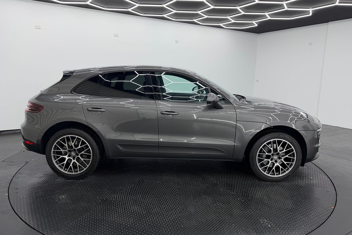 2018 Porsche Macan 95B