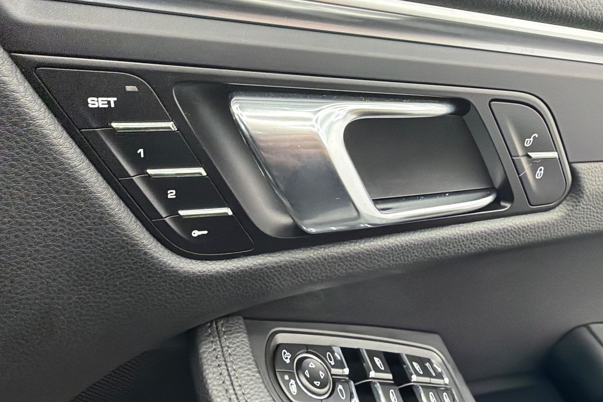 2018 Porsche Macan 95B