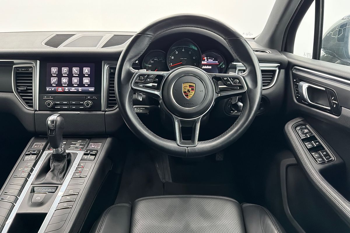 2018 Porsche Macan 95B