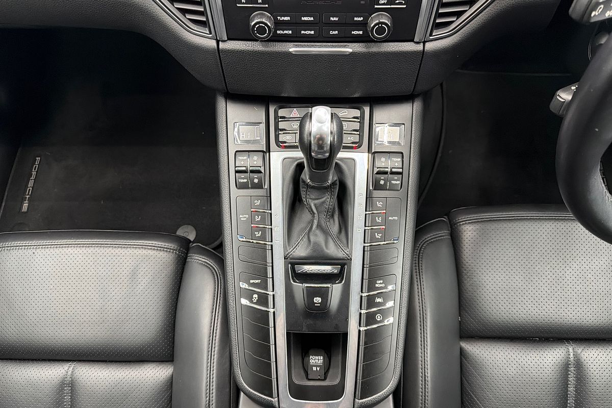 2018 Porsche Macan 95B