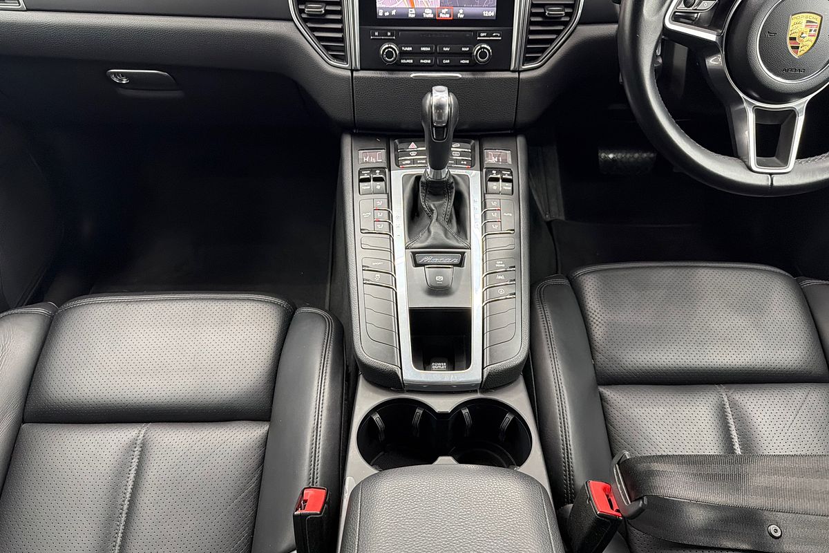 2018 Porsche Macan 95B