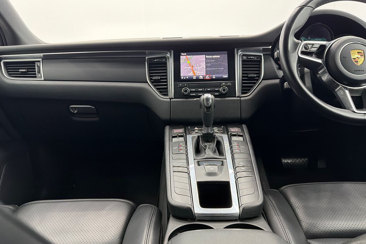 2018 Porsche Macan 95B