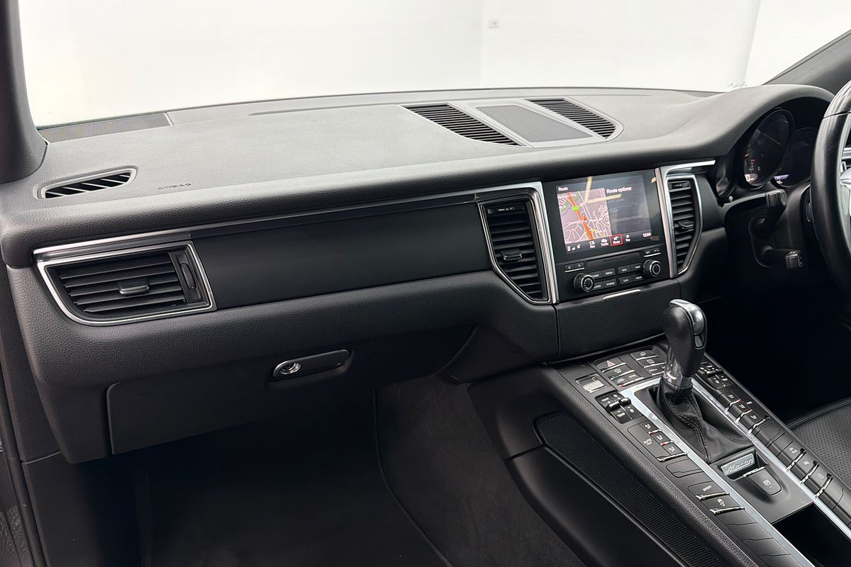 2018 Porsche Macan 95B