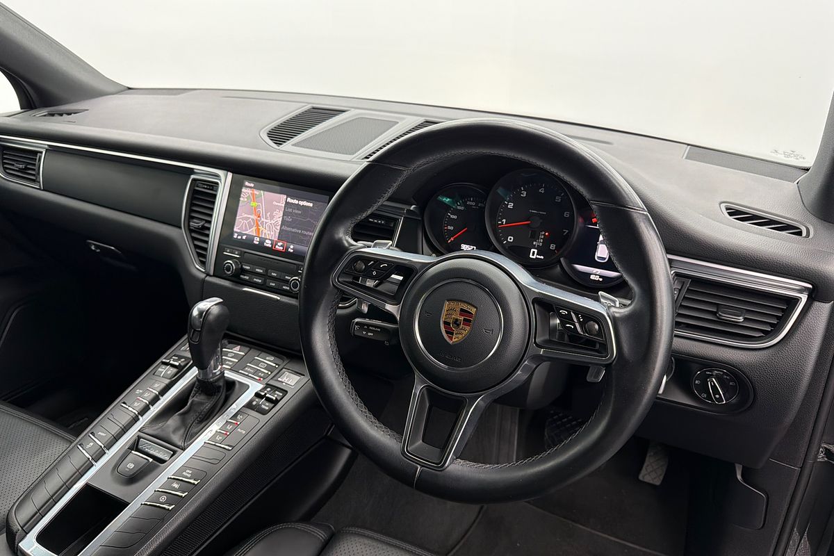 2018 Porsche Macan 95B
