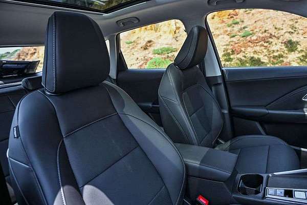 2026 MG ZS Essence Hybrid+ ZS32 thumb-6