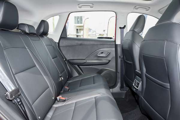 2026 MG ZS Essence Hybrid+ ZS32 thumb-8