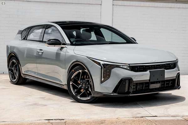 2025 Kia K4 GT-Line CL4m