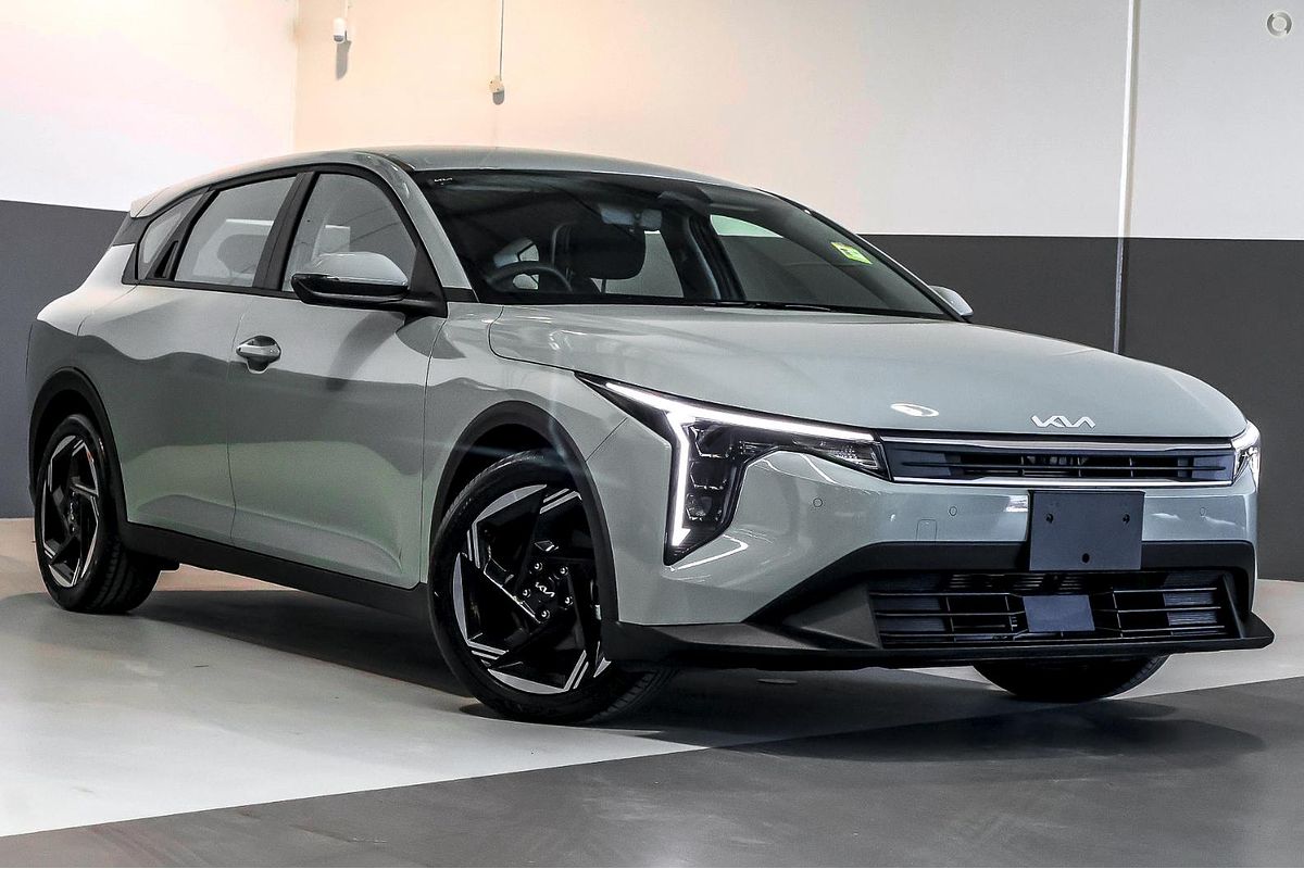 2025 Kia K4 Sport CL4m