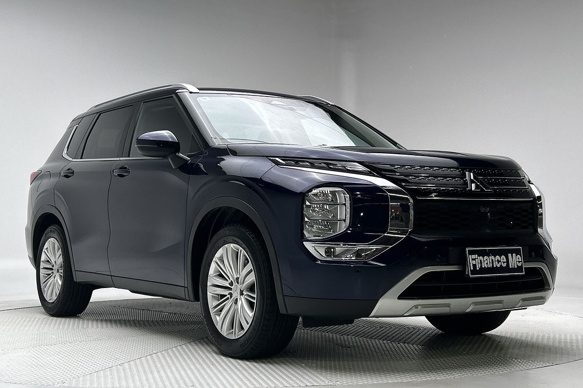 2023 Mitsubishi Outlander LS ZM