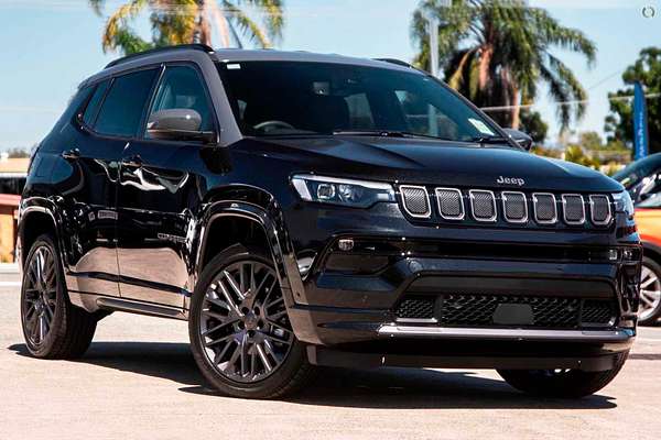 2022 Jeep Compass S-Limited M6