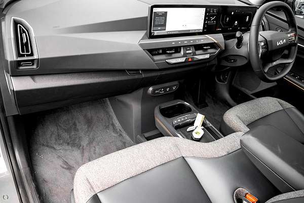 2026 Kia EV5 Air Long Range OVc thumb-5