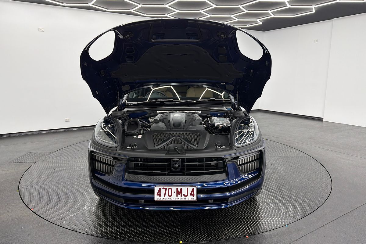 2024 Porsche Macan S 95B