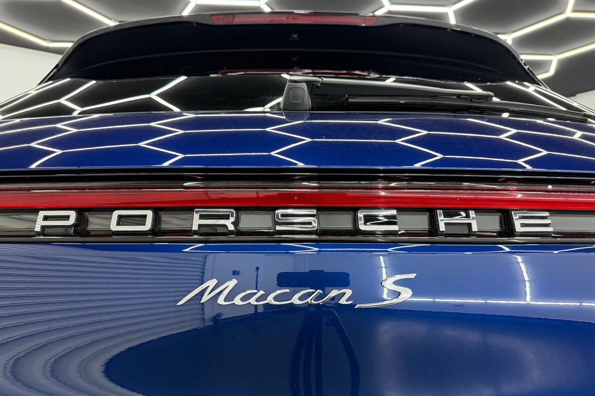 2024 Porsche Macan S 95B