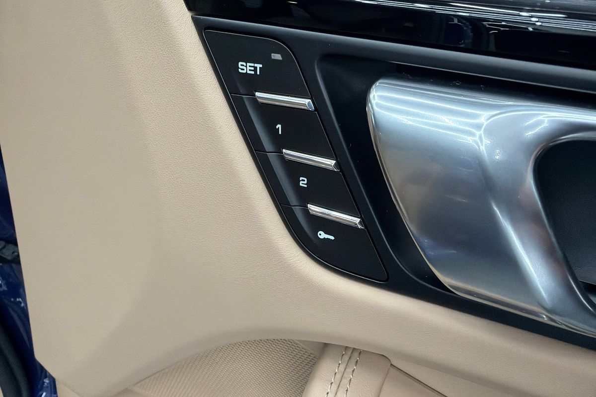 2024 Porsche Macan S 95B