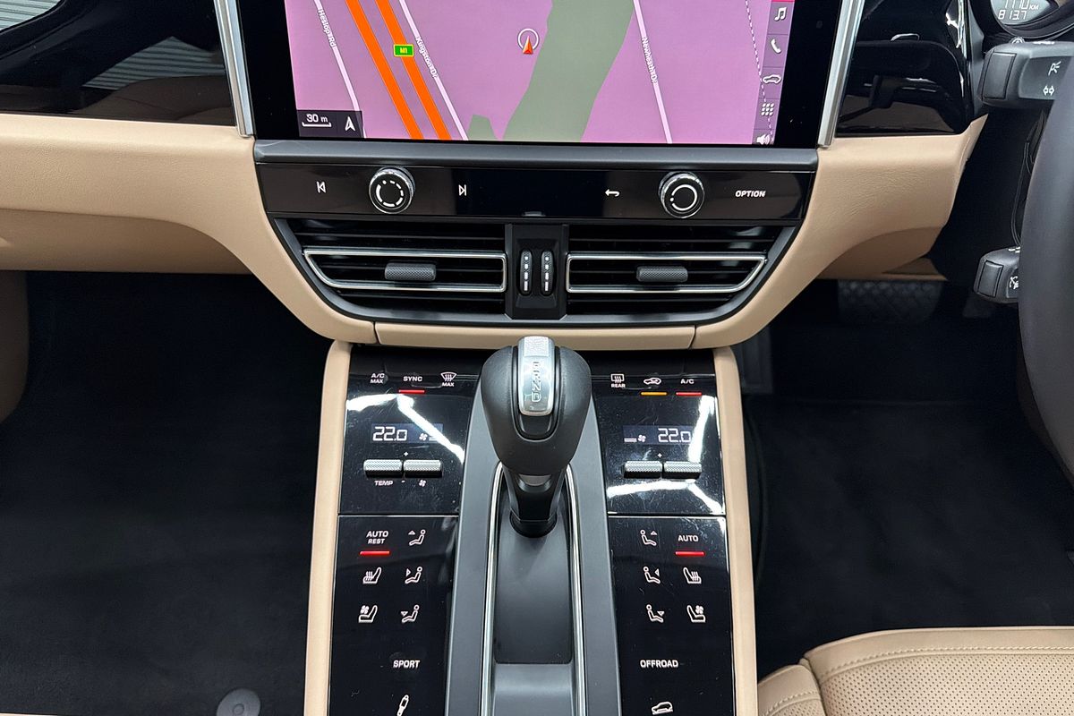 2024 Porsche Macan S 95B