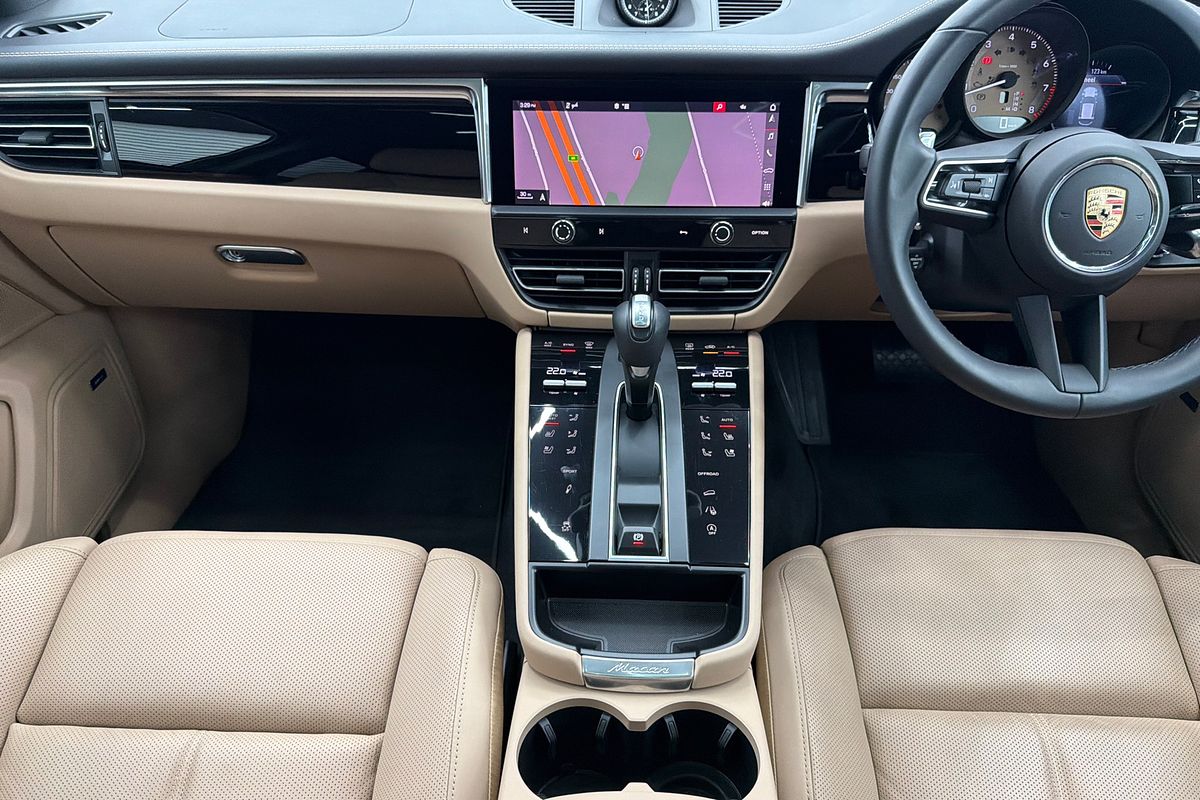 2024 Porsche Macan S 95B