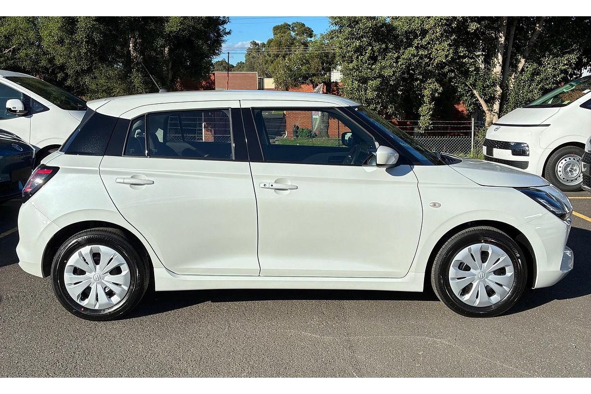 2026 Suzuki Swift Hybrid UZ