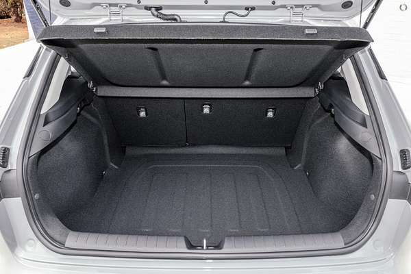 2026 Kia K4 S CL4m thumb-9