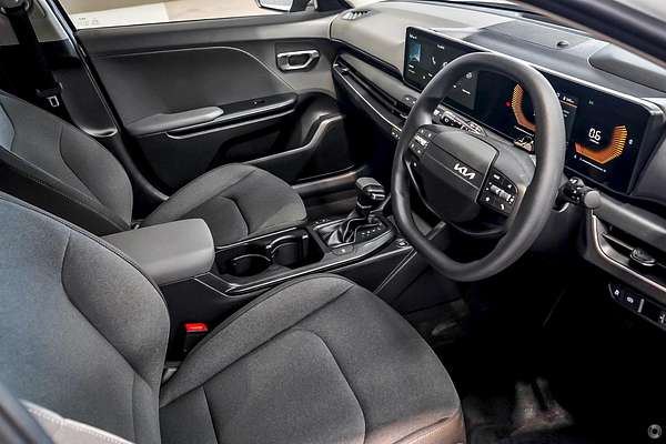 2026 Kia K4 S CL4m thumb-9