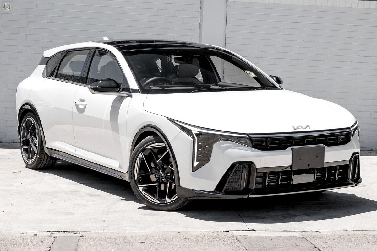 2026 Kia K4 GT-Line CL4m