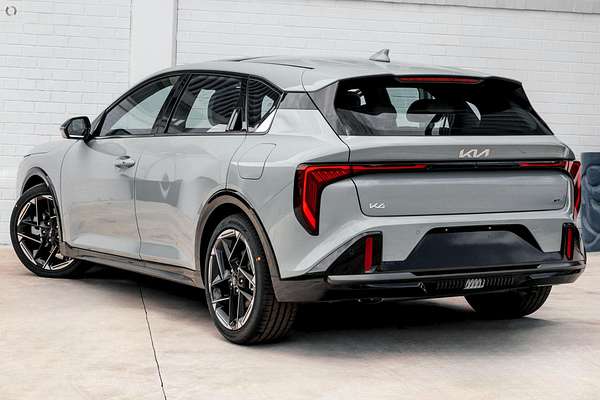 2026 Kia K4 GT-Line CL4m thumb-3