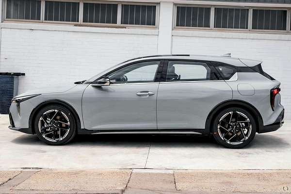 2026 Kia K4 GT-Line CL4m thumb-4