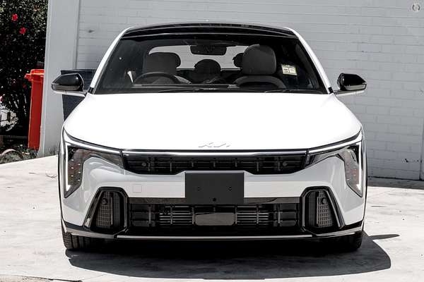 2026 Kia K4 GT-Line CL4m thumb-1