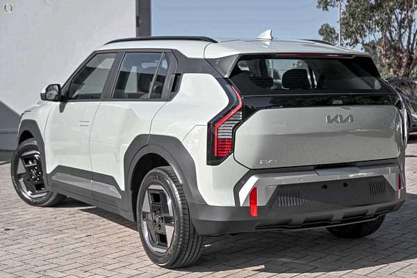 2026 Kia EV3 Air Standard Range SV thumb-2