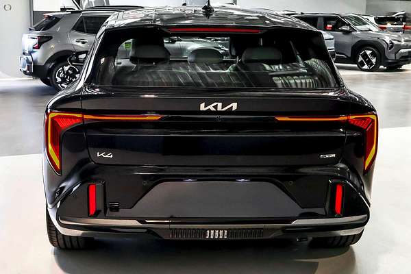 2026 Kia K4 GT-Line CL4m thumb-2