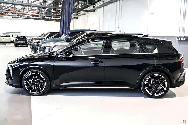 2026 Kia K4 GT-Line CL4m thumb-4