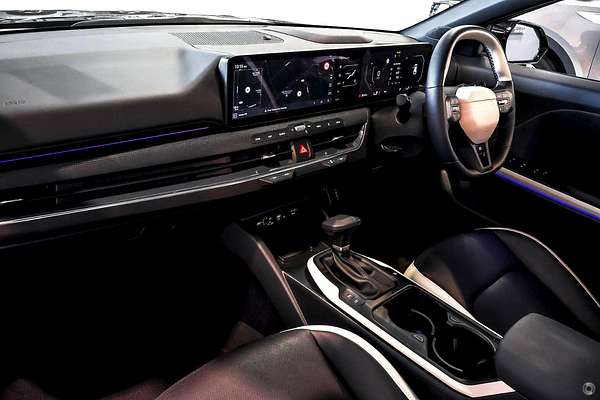 2026 Kia K4 GT-Line CL4m thumb-5