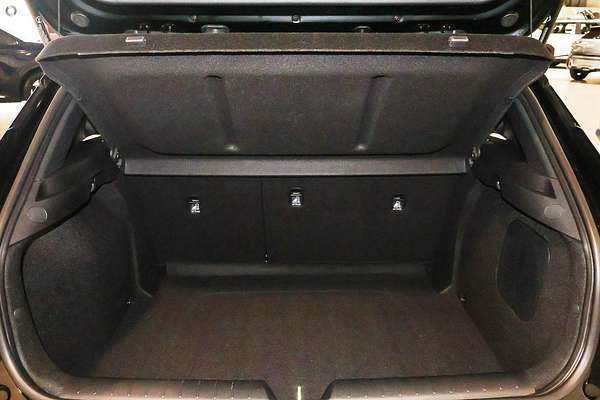 2026 Kia K4 GT-Line CL4m thumb-9