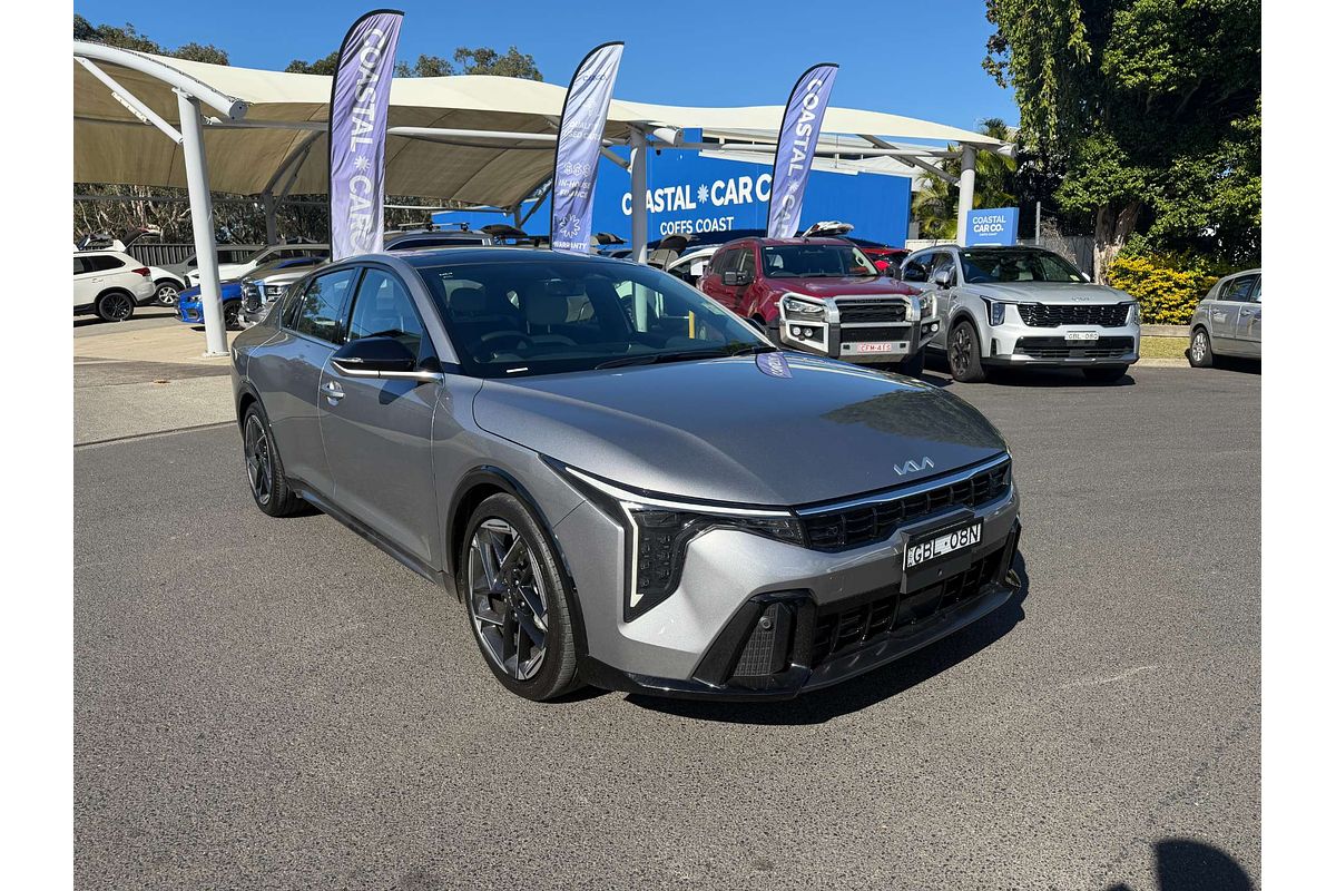 2025 Kia K4 GT-Line CL4m