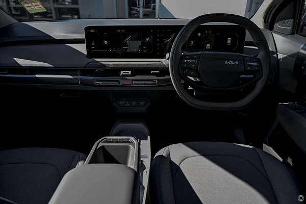 2026 Kia EV3 Air Standard Range SV thumb-6
