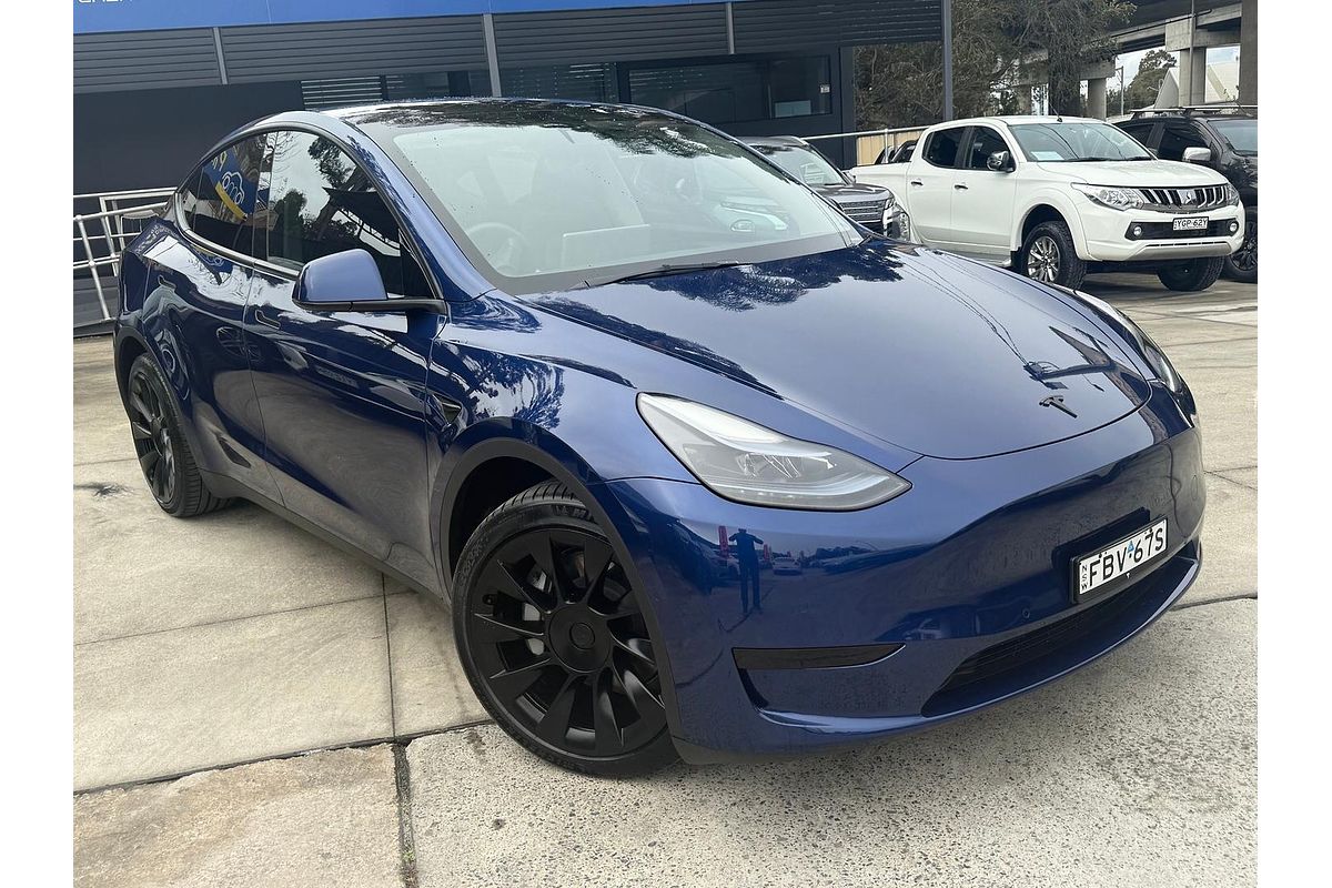 2023 Tesla Model Y Rear-Wheel Drive