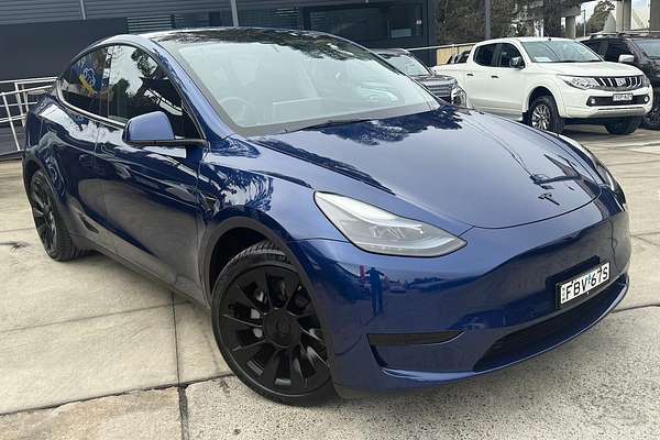 2023 Tesla Model Y Rear-Wheel Drive