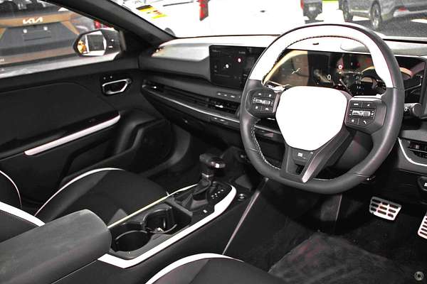 2026 Kia K4 GT-Line CL4m thumb-4