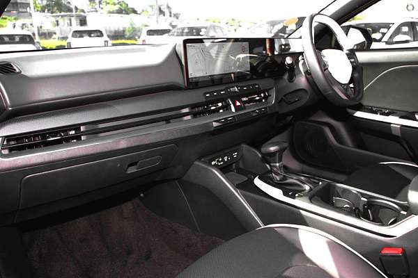 2026 Kia K4 GT-Line CL4m thumb-5